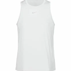 Nike · One Classic