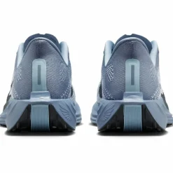 Nike · PEGASUS PLUS
