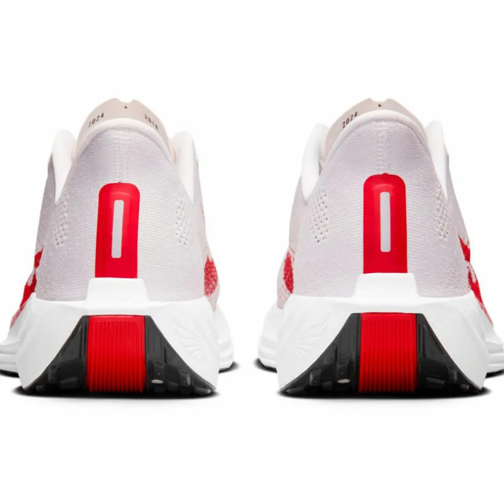 Nike · PEGASUS PLUS