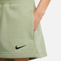 Nike · Phoenix