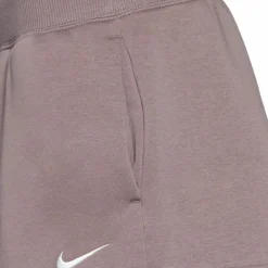 Nike · Phoenix