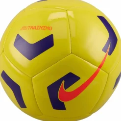 Nike · Pitch Training