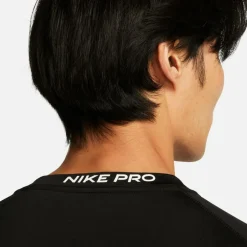 Nike · Pro