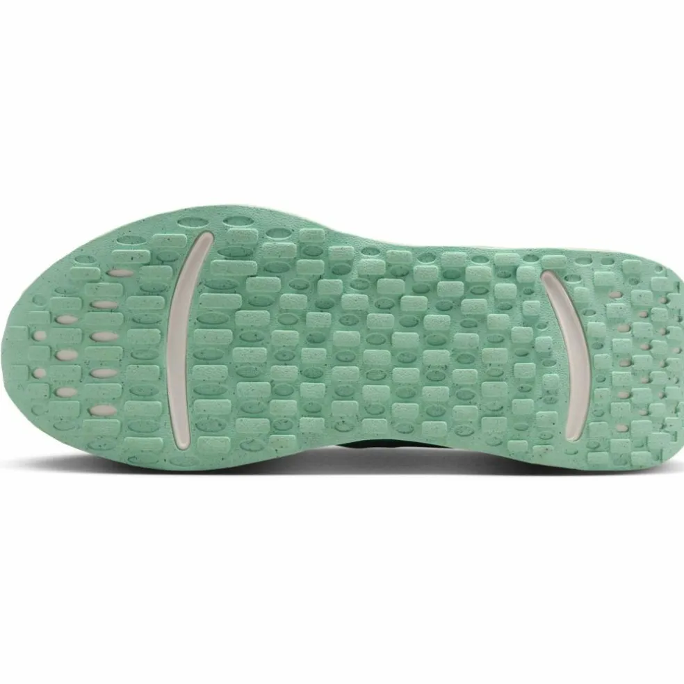 Nike · PROMINA