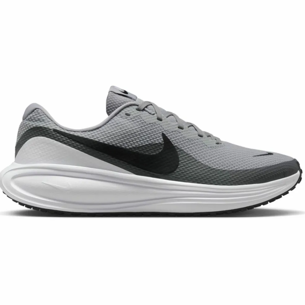 Nike · REVOLUTION 8