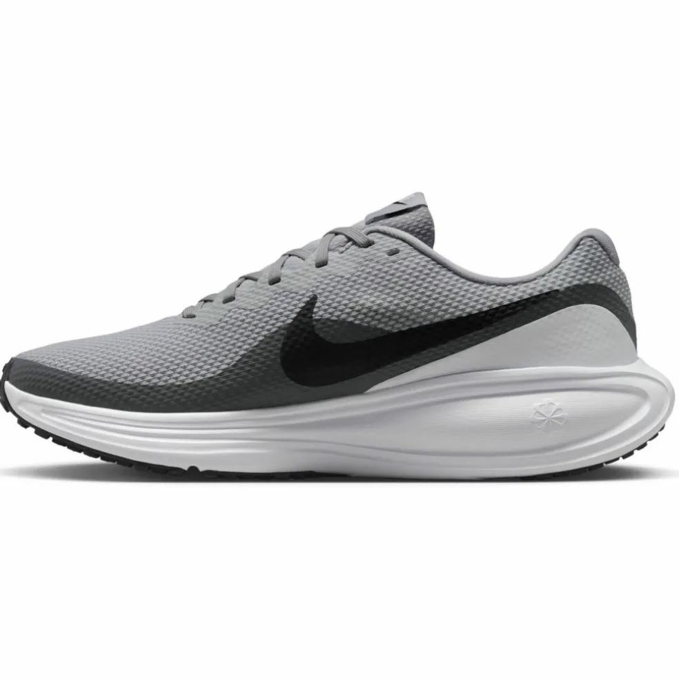 Nike · REVOLUTION 8