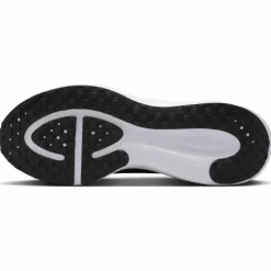 Nike · REVOLUTION 8