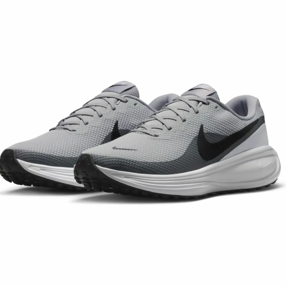Nike · REVOLUTION 8