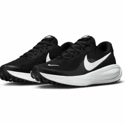 Nike · REVOLUTION 8