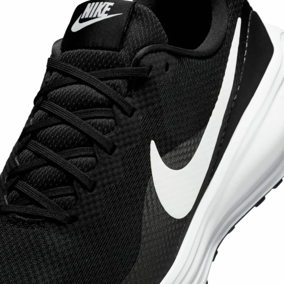 Nike · REVOLUTION 8