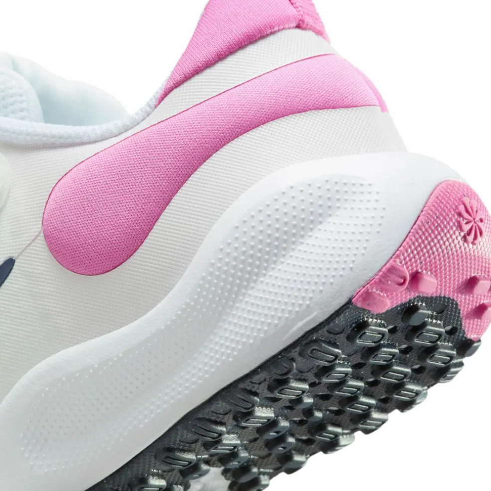 Nike · Revolution 7
