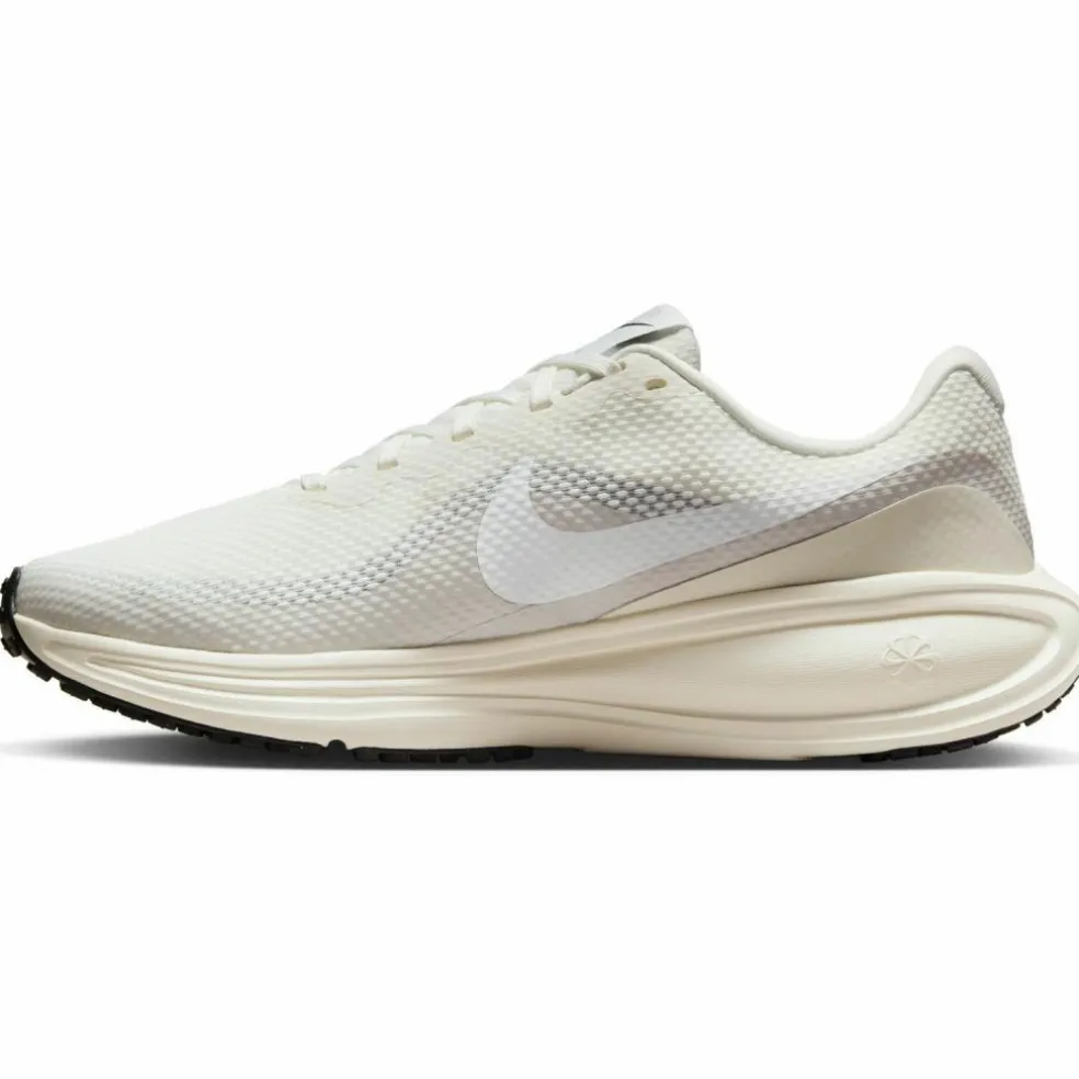 Nike · REVOLUTION 8