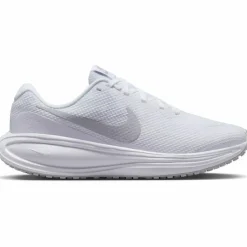 Nike · REVOLUTION 8