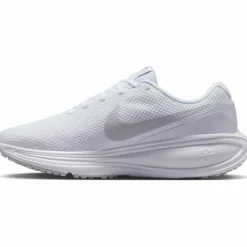 Nike · REVOLUTION 8