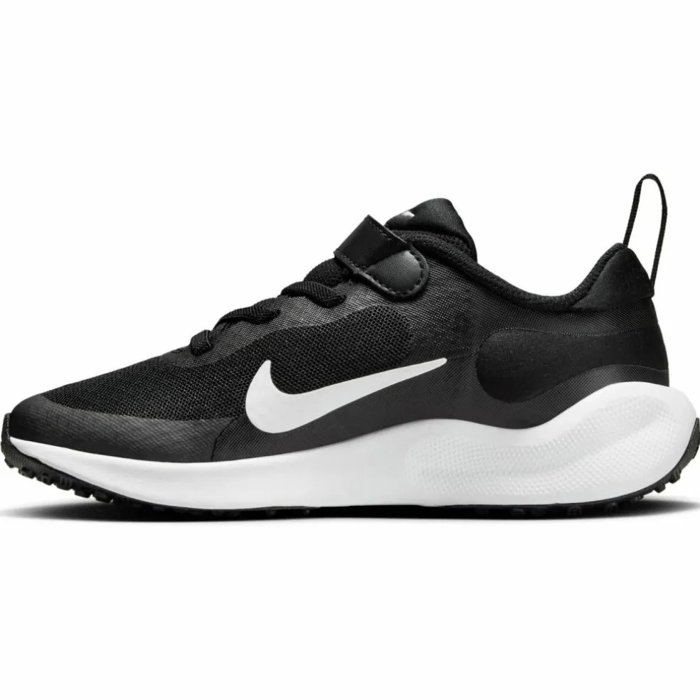 Nike · Revolution 7
