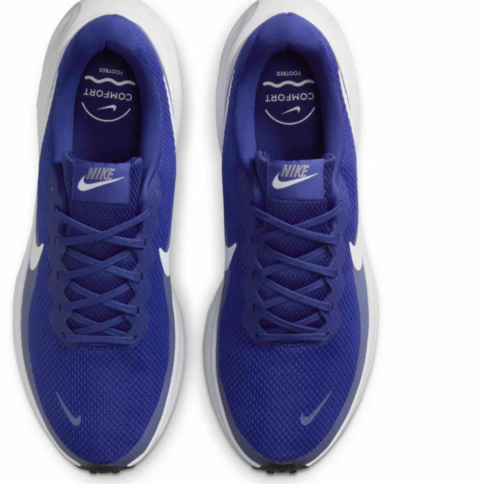 Nike · REVOLUTION 8