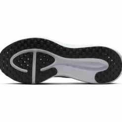 Nike · REVOLUTION 8