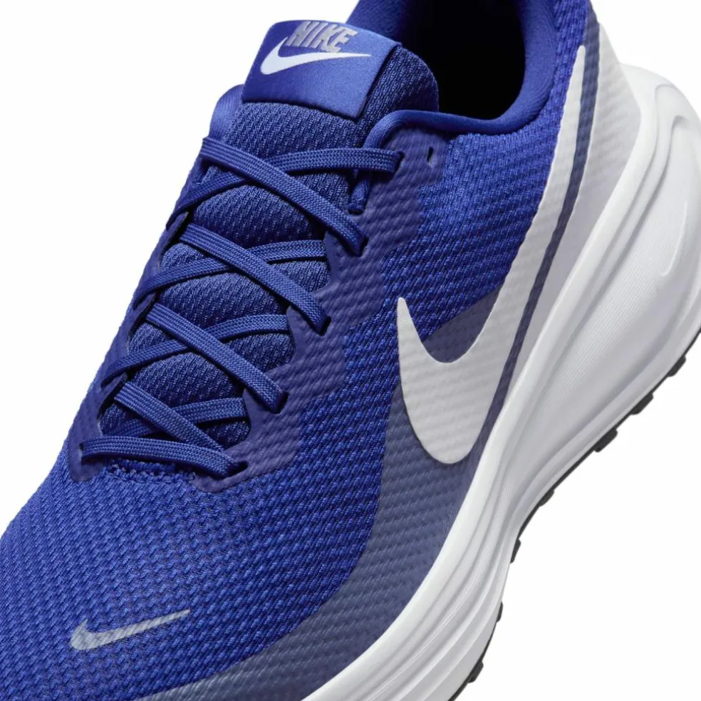 Nike · REVOLUTION 8