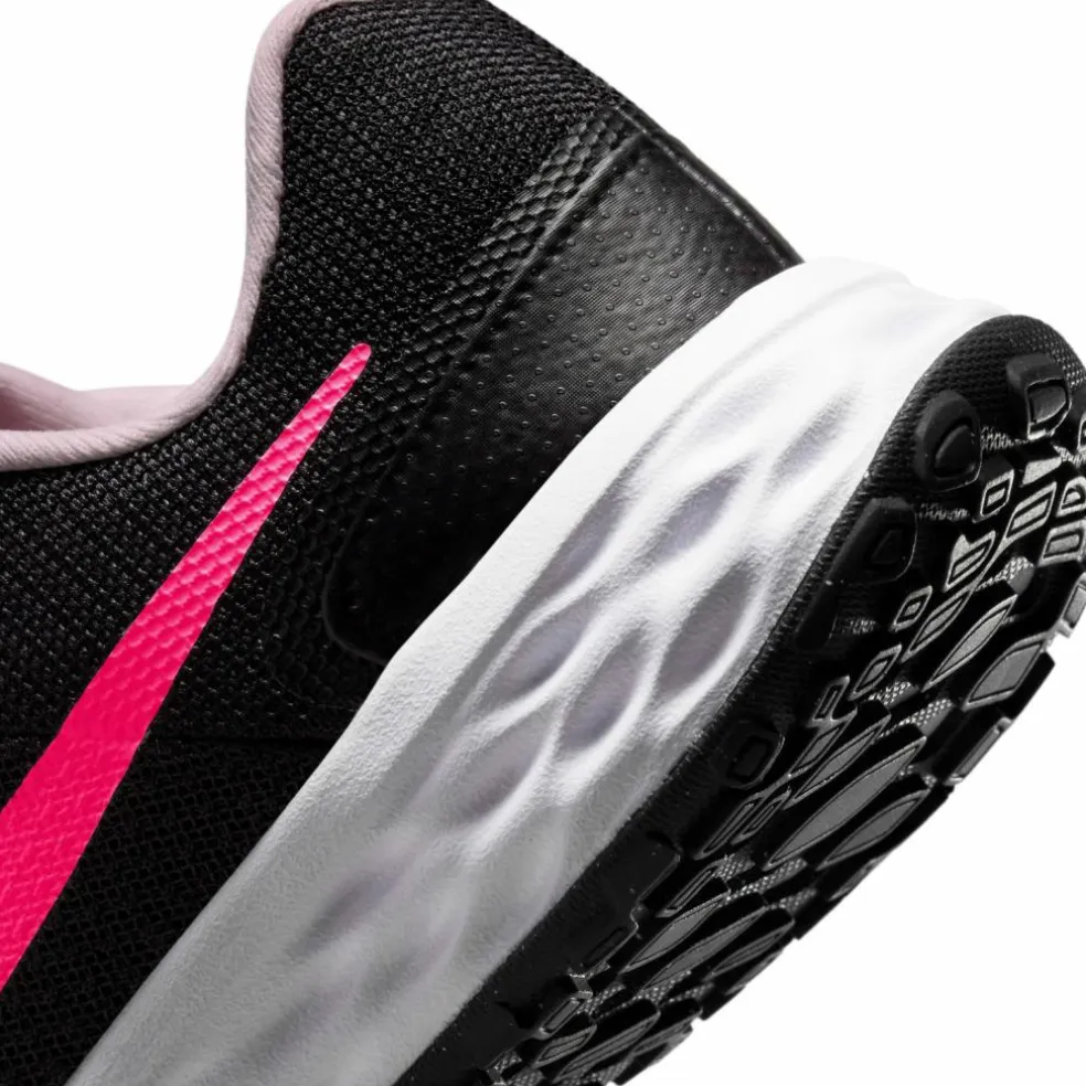 Nike · REVOLUTION 6