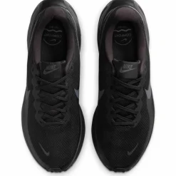 Nike · REVOLUTION 8