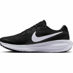 Nike · REVOLUTION 8