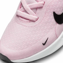 Nike · Revolution 7
