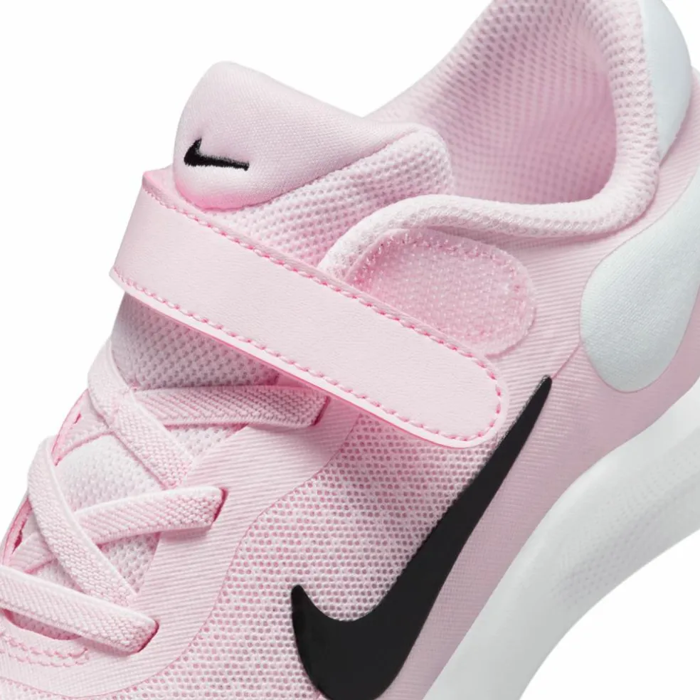 Nike · Revolution 7