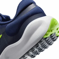 Nike · REVOLUTION 7 GS