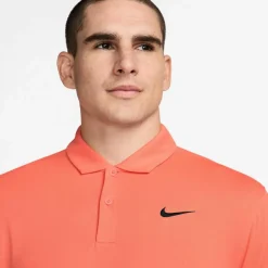 Nike · Solid