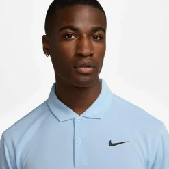 Nike · Solid