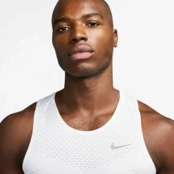 Nike · Stride