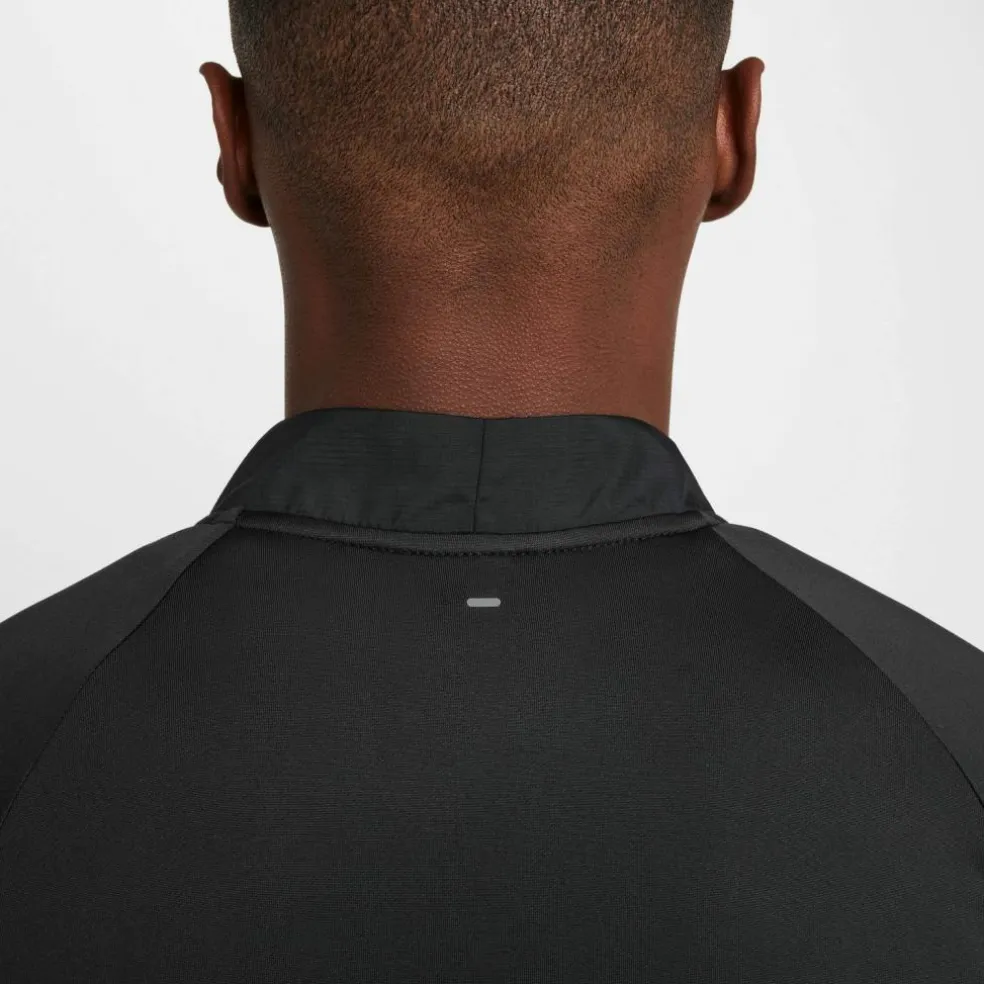 Nike · Strike