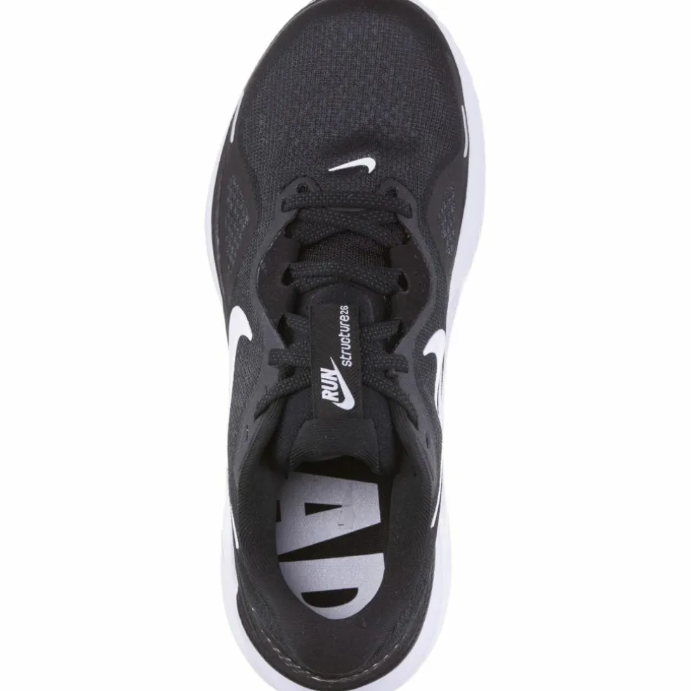 Nike · STRUCTURE 26
