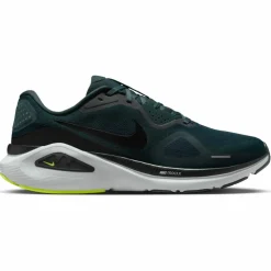 Nike · STRUCTURE 26