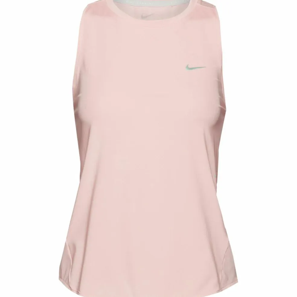 Nike · Swift