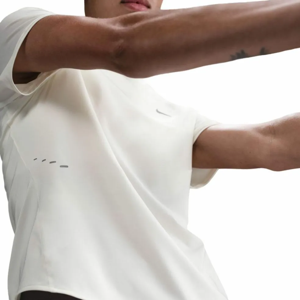Nike · SWIFT