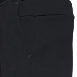 Nike · Tech Fleece