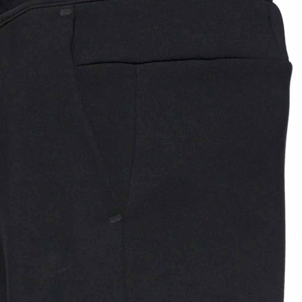 Nike · Tech Fleece
