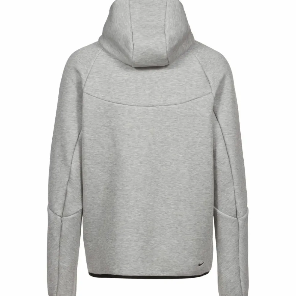 Nike · Tech Fleece