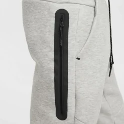Nike · Tech Fleece