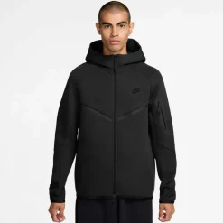 Nike · Tech Fleece