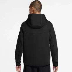Nike · Tech Fleece