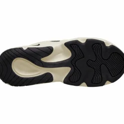 Nike · Tech Hera