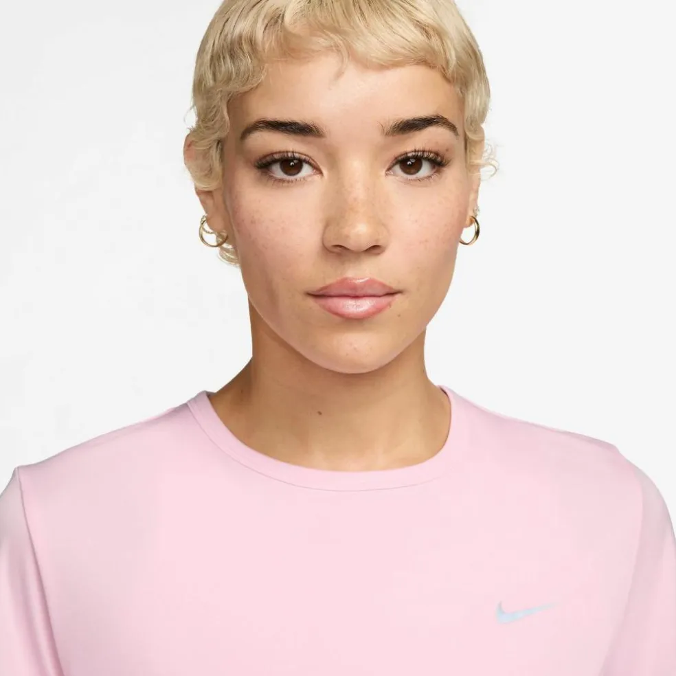 Nike · Tempo