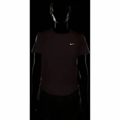 Nike · Tempo