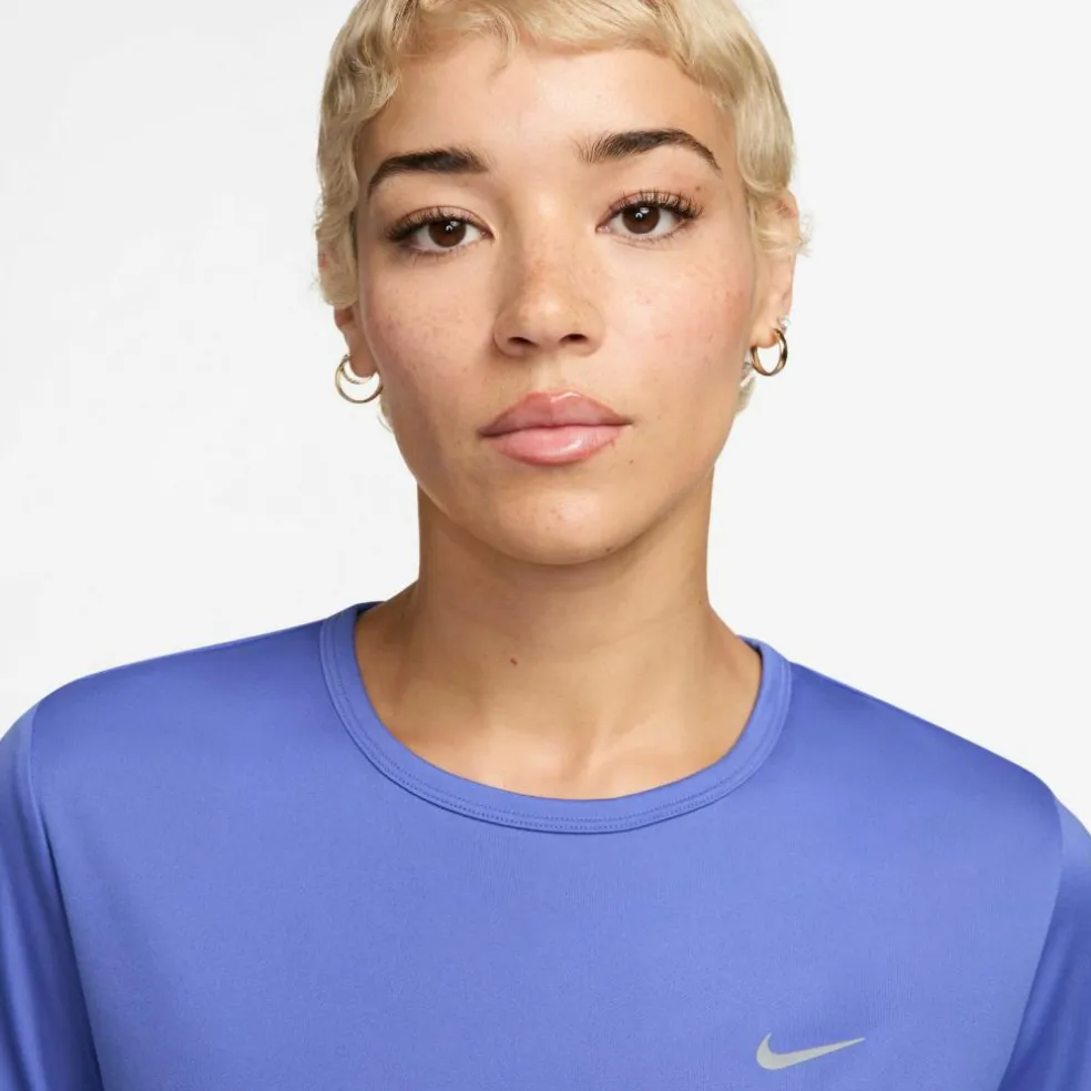 Nike · Tempo