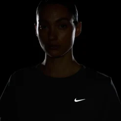 Nike · Tempo