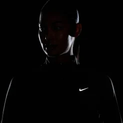Nike · TEMPO