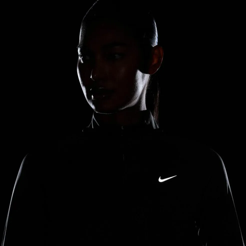Nike · TEMPO