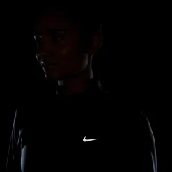 Nike · TEMPO